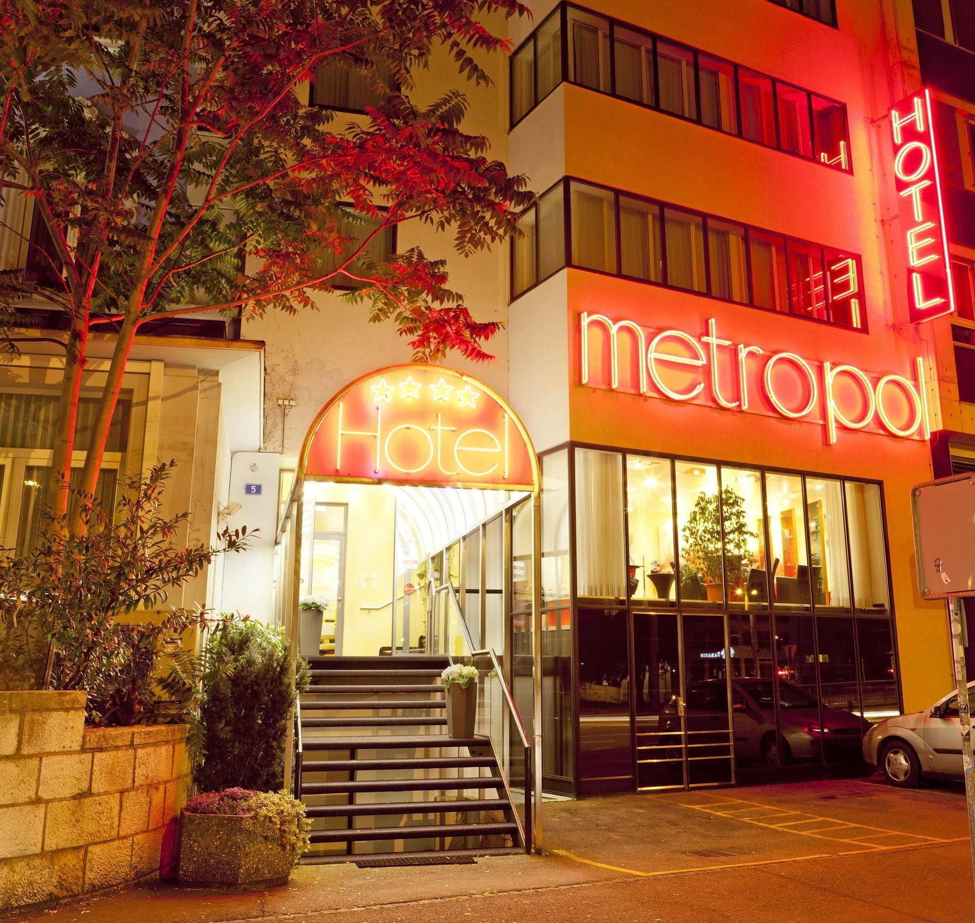 Hotel Metropol Basel Bagian luar foto